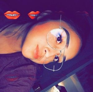 Meet your Posher, Diamond